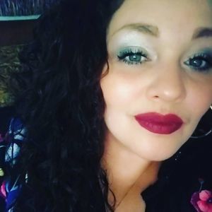 Meet your Posher, Tee